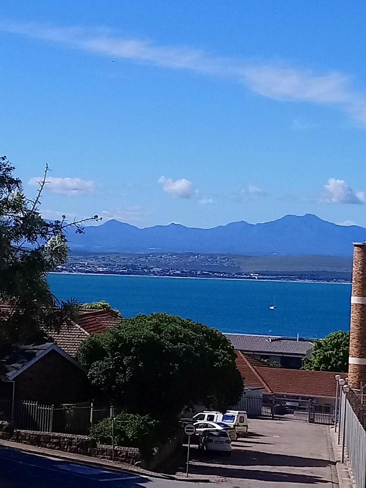 Hostel Villa Nova Mosselbaai Buitenkant foto